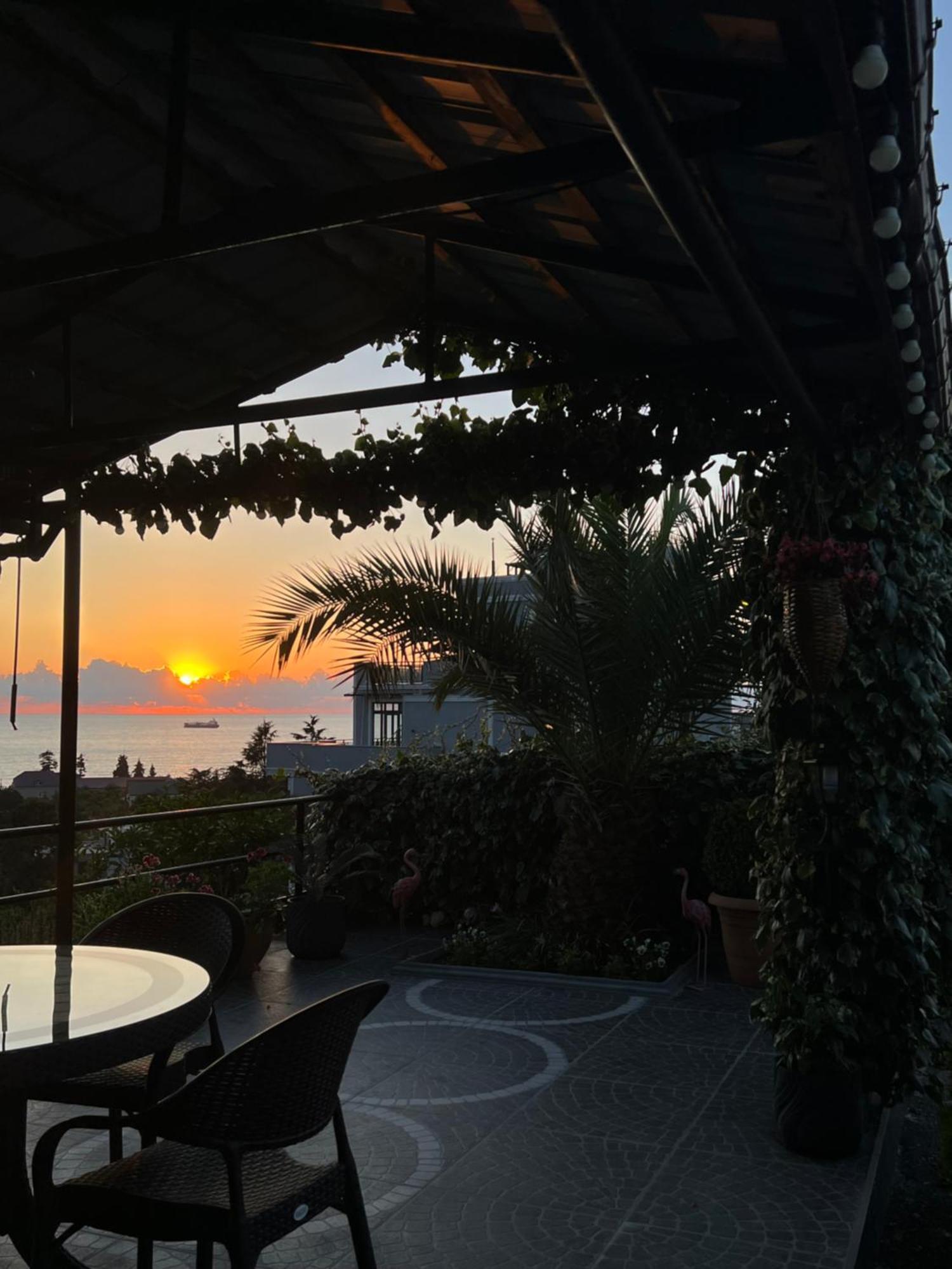 Kemeni Garden Hotel Batumi Exterior foto
